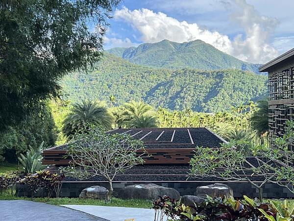 [南投住宿] The Bal'e Villas 牛眠埔里 巴峇島風Villa 露天泳池 明星都來渡假了！#南投埔里兩天一夜 @蛋寶