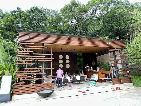 [南投住宿] The Bal'e Villas 牛眠埔里 巴峇島風Villa 露天泳池 明星都來渡假了！#南投埔里兩天一夜 @蛋寶