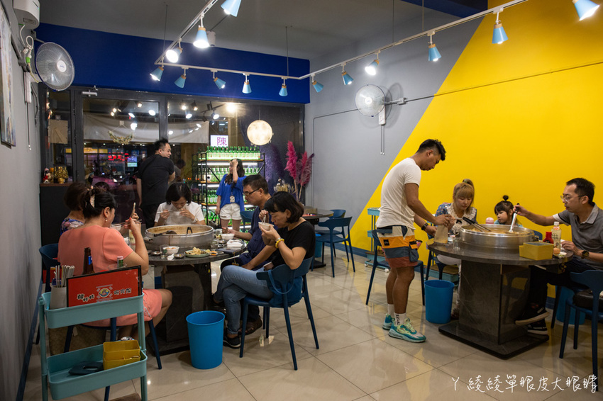 韓蚌蚌海鮮研究院新竹店｜不用飛韓國就可以吃到巨無霸海鮮鍋！兩人就能開鍋，網美必拍浴缸月亮獨角獸照