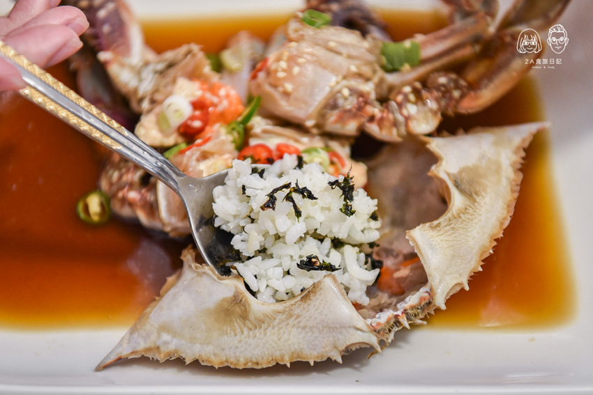 蝦拼鍋：台中西屯區美食-全台首家韓式醬油螃蟹專賣店，不用出國在逢甲就吃得到！另有泰國活蝦火鍋吃到飽，海鮮控可別錯過～ - 2A食旅日記