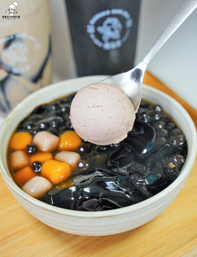 瘋仙草 嫩仙草 燒仙草 冰品 甜點 芋頭 高雄必吃 排隊 必吃