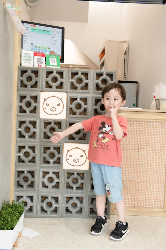 喝一口月老奶茶，試試你的愛情籤詩吧