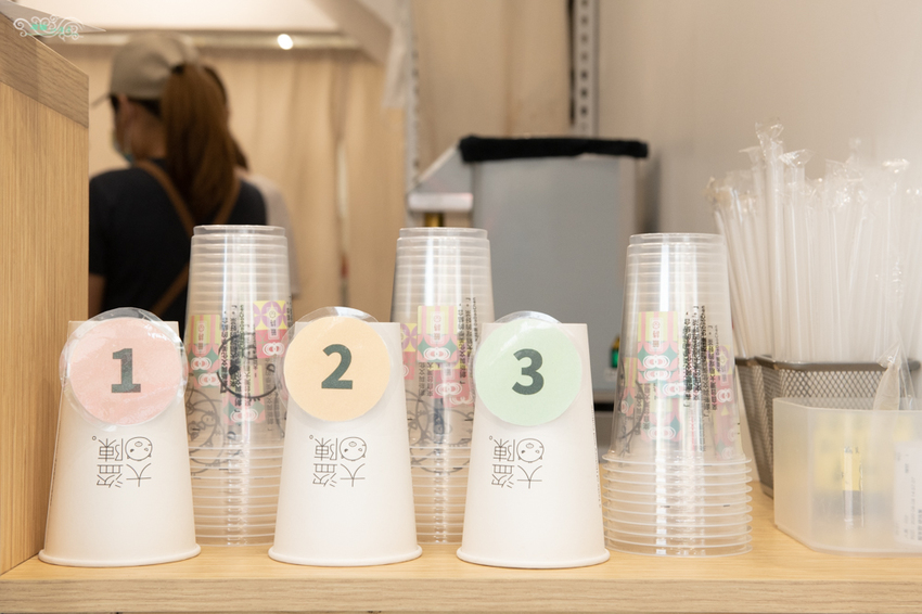 喝一口月老奶茶，試試你的愛情籤詩吧