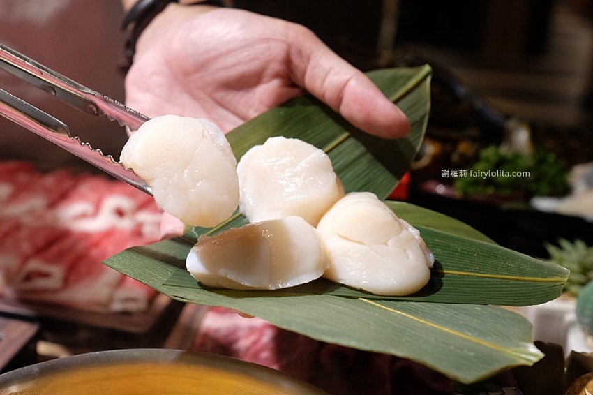 藏王極上鍋物-林口店。號稱「林口最強和牛海鮮鍋物」新開幕，超狂浮誇海老鍋，近100隻鮮蝦讓你吃到爽！ @蹦啾♥謝蘿莉 La vie heureuse