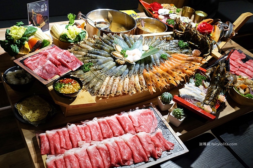藏王極上鍋物-林口店。號稱「林口最強和牛海鮮鍋物」新開幕，超狂浮誇海老鍋，近100隻鮮蝦讓你吃到爽！ @蹦啾♥謝蘿莉 La vie heureuse