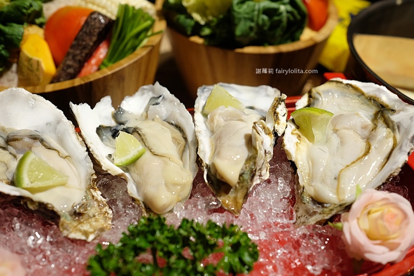 藏王極上鍋物-林口店。號稱「林口最強和牛海鮮鍋物」新開幕，超狂浮誇海老鍋，近100隻鮮蝦讓你吃到爽！ @蹦啾♥謝蘿莉 La vie heureuse