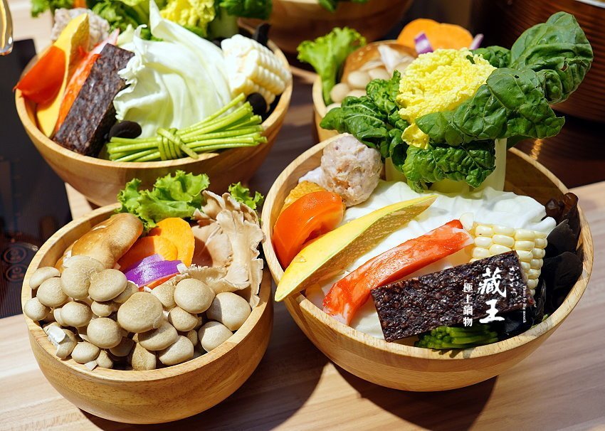 【林口美食】藏王極上鍋物．世界牛豚大賞168盎司，超狂28種頂級肉品!