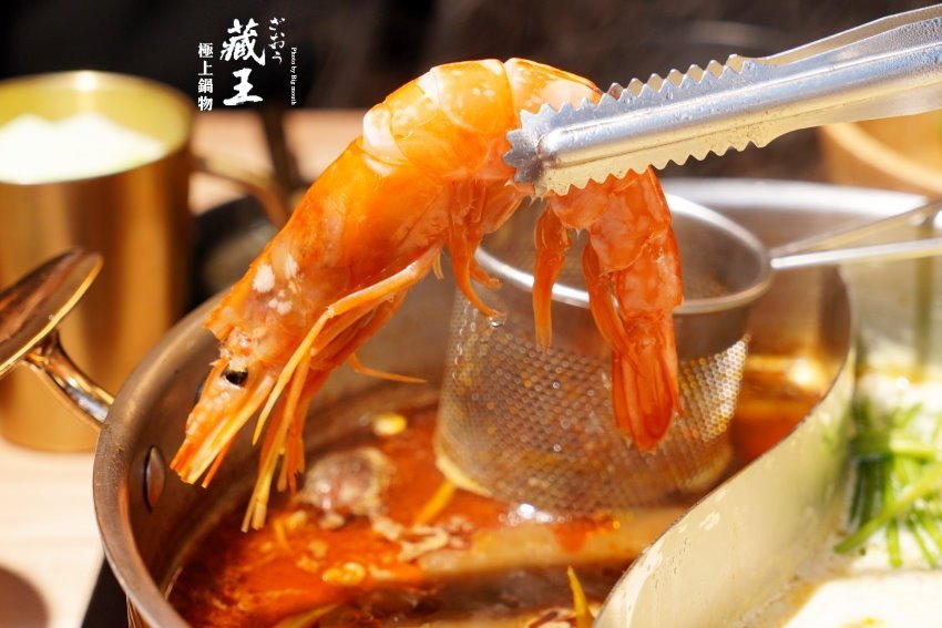 【林口美食】藏王極上鍋物．世界牛豚大賞168盎司，超狂28種頂級肉品!