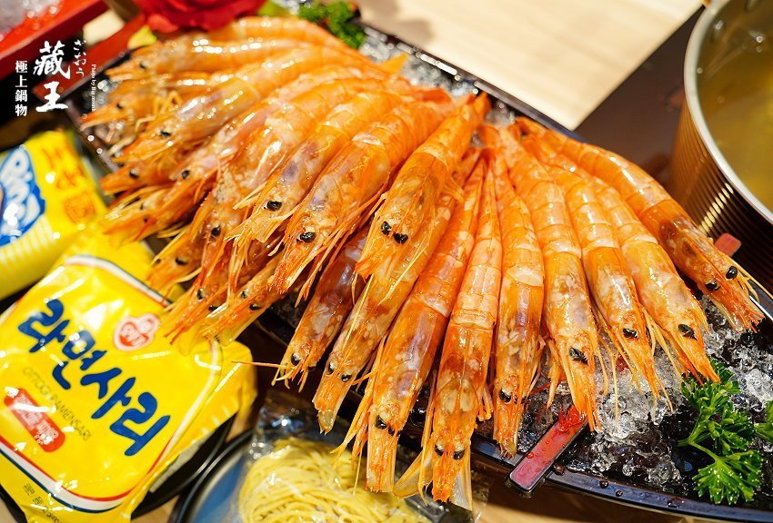 【林口美食】藏王極上鍋物．世界牛豚大賞168盎司，超狂28種頂級肉品!