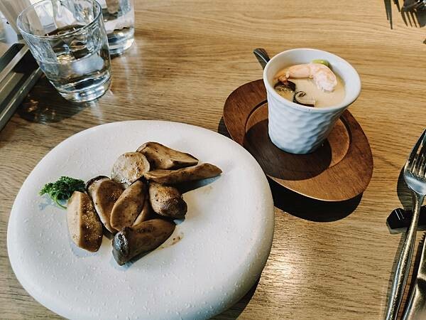 台北陶板屋和風洋食南京東店~ 台北陶板屋和風洋食南京東店~