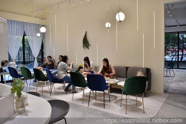 Très Bon Café 好伴 CAFÉ。新開幕模特兒咖啡廳，近小南門捷運站。台北市區裡也能來個悠閒的偽渡假