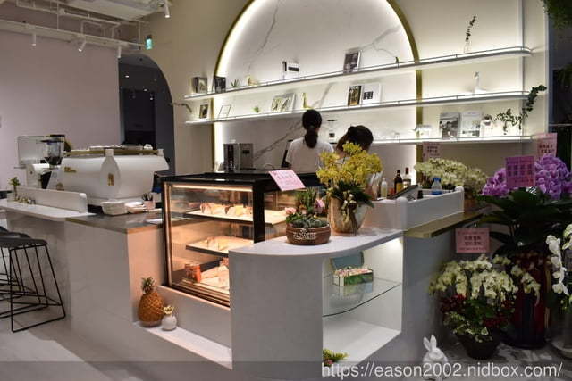 Très Bon Café 好伴 CAFÉ。新開幕模特兒咖啡廳，近小南門捷運站。台北市區裡也能來個悠閒的偽渡假