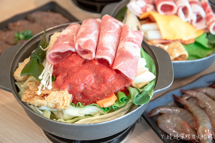 新竹竹北火鍋推薦鍋賣局！高CP值百元平價小火鍋，世界火鍋口味任你挑！內用自助吧免費吃到飽