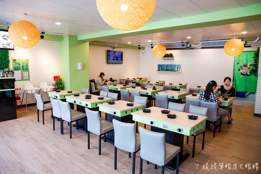 新竹竹北平價小火鍋推薦!鍋賣局百元小火鍋,內用自助吧無限供應免費吃到飽,兩人同行開鍋送肉片