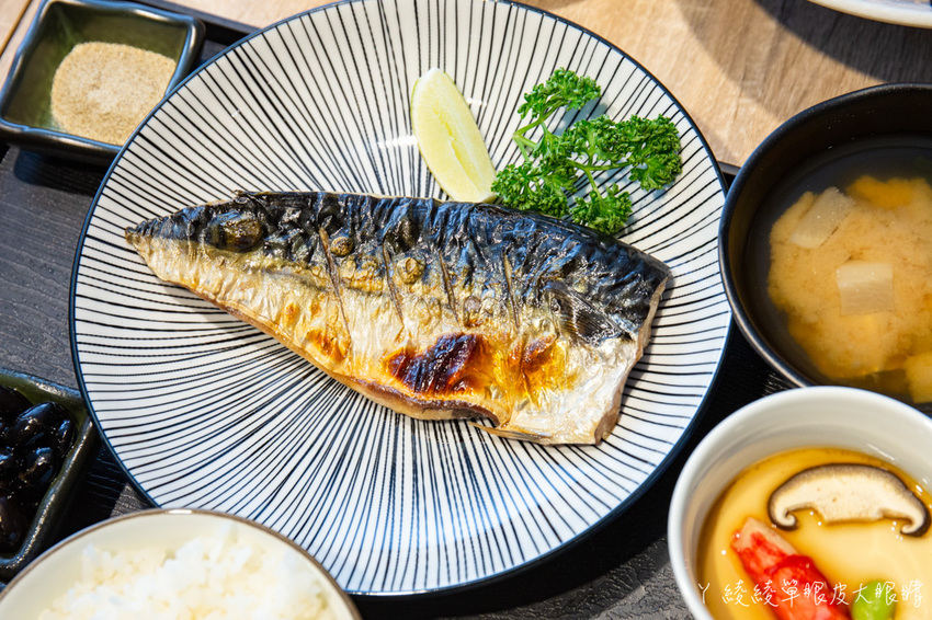 新竹東門市場美食推薦樂陽食堂！來自竹北的平價日式咖哩豬排飯，百元上下就可以吃到的新竹美食