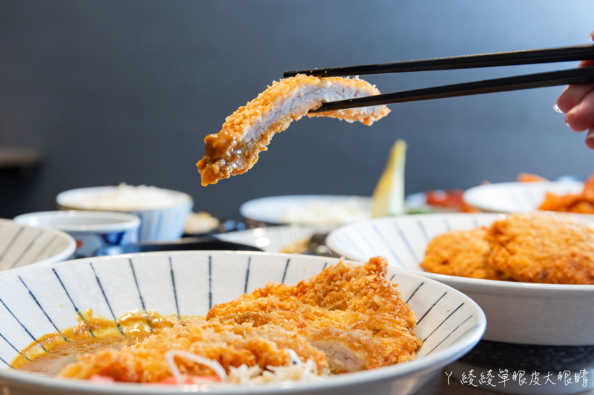 新竹東門市場美食推薦樂陽食堂！來自竹北的平價日式咖哩豬排飯，百元上下就可以吃到的新竹美食