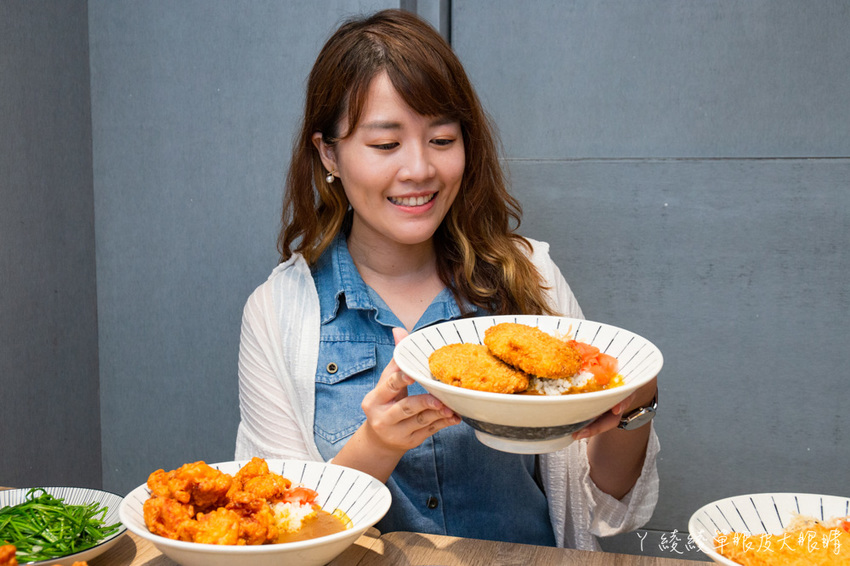新竹東門市場美食推薦樂陽食堂！來自竹北的平價日式咖哩豬排飯，百元上下就可以吃到的新竹美食