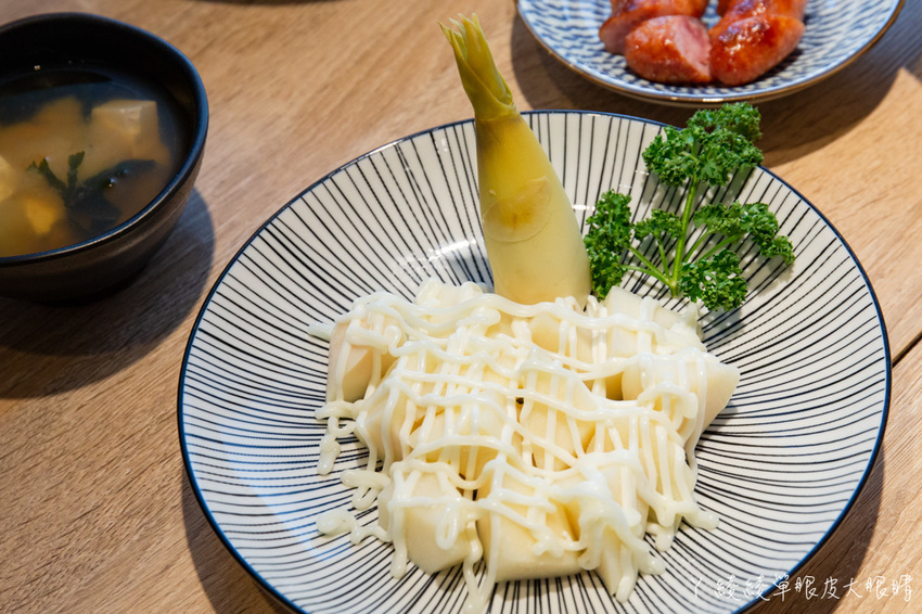 新竹東門市場美食推薦樂陽食堂！來自竹北的平價日式咖哩豬排飯，百元上下就可以吃到的新竹美食