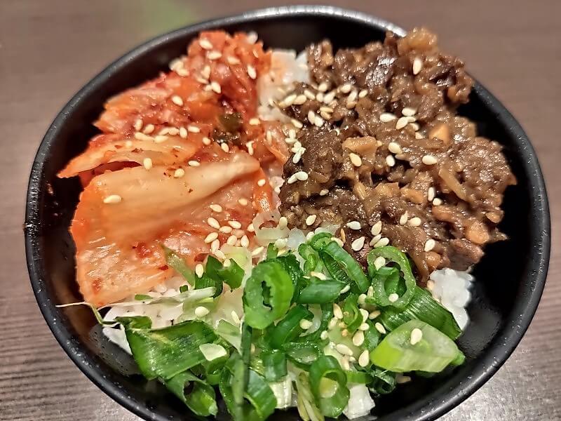 初嘛超市鍋物 八德店 和牛蓋飯