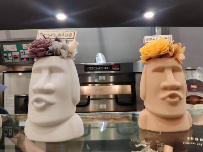 黑火山披薩 內裝