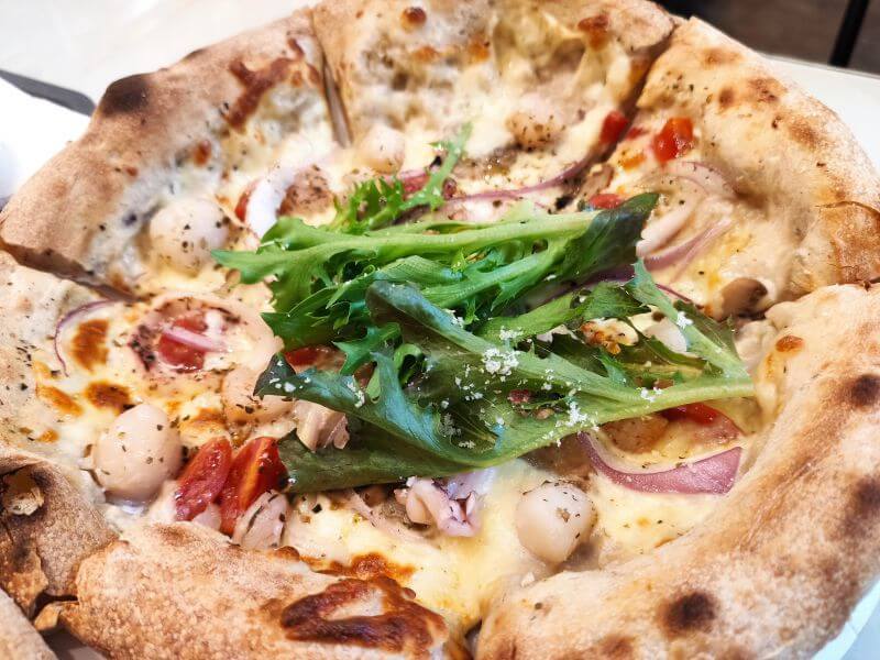 黑火山披薩 干貝海鮮