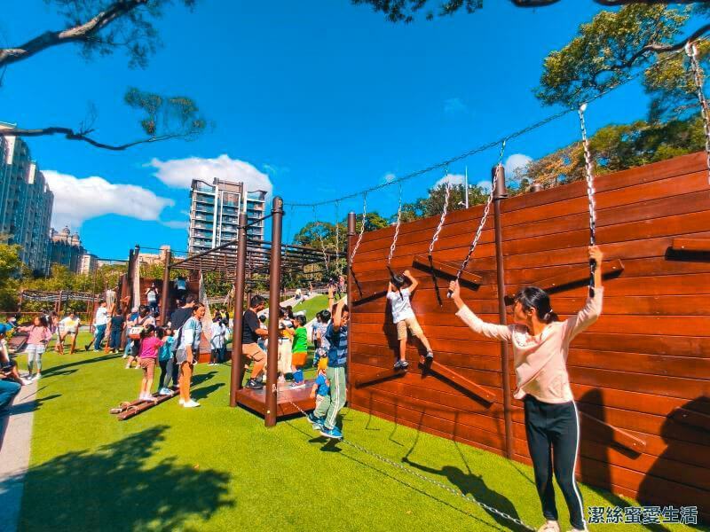 大有梯田生態公園 帶狀遊戲場