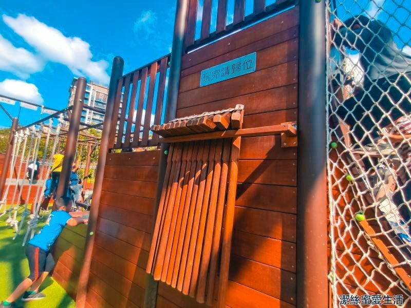 大有梯田生態公園 踩高蹺