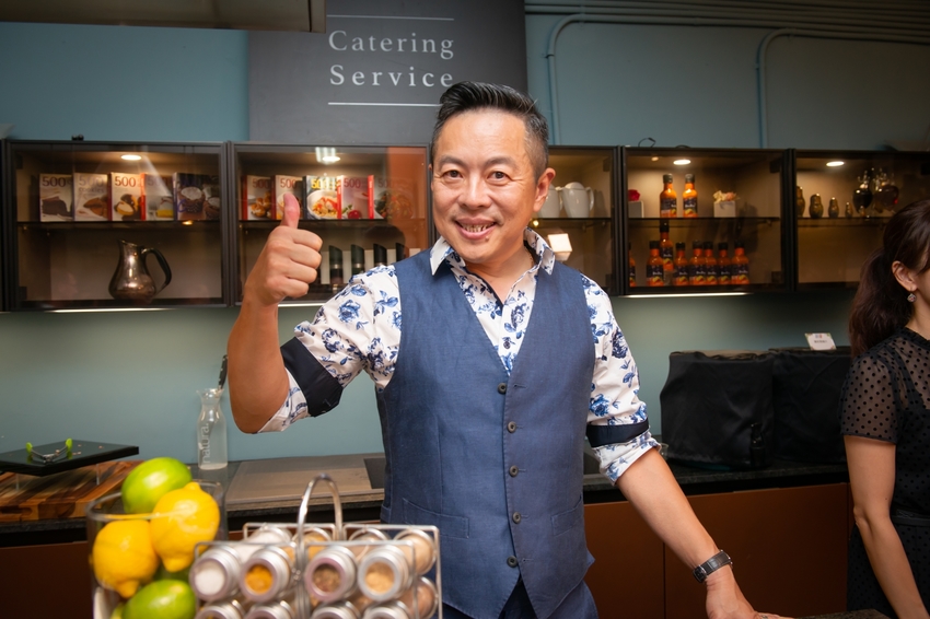 風靡全球的霹靂辣醬就在法國當代BBR～一瓶搞定所有料理。外燴專門餐廳、精品等級客製化外燴服務、時尚派對餐點、PeriPeri霹靂辣醬烤雞