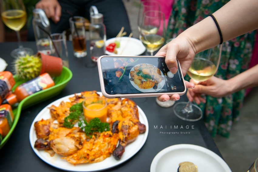 風靡全球的霹靂辣醬就在法國當代BBR～一瓶搞定所有料理。外燴專門餐廳、精品等級客製化外燴服務、時尚派對餐點、PeriPeri霹靂辣醬烤雞