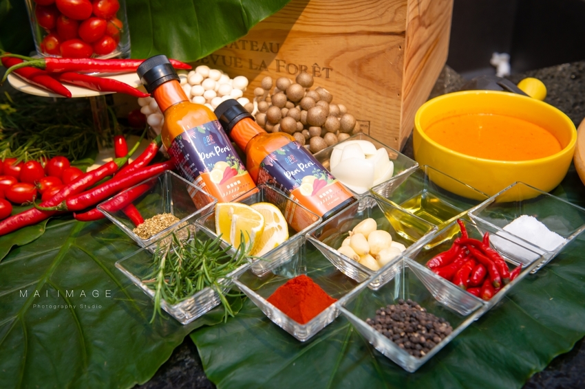 風靡全球的霹靂辣醬就在法國當代BBR～一瓶搞定所有料理。外燴專門餐廳、精品等級客製化外燴服務、時尚派對餐點、PeriPeri霹靂辣醬烤雞