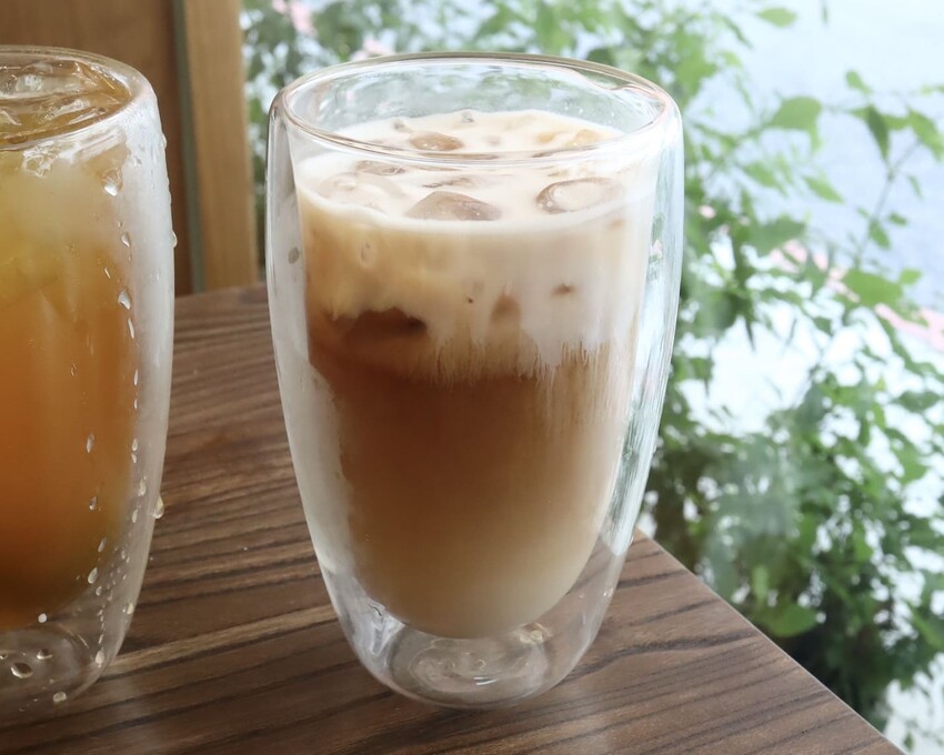 阿飛Brunch｜三訪愛店台中車站周邊人氣大份量早午餐，必點流心熱壓吐司 – 艾瑞絲的吃貨日常