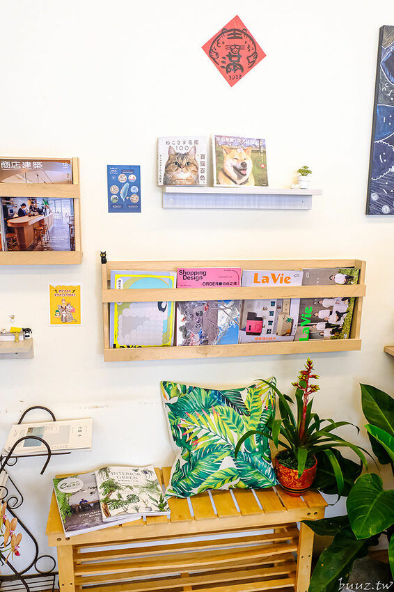 流心起司肉醬吐司，巷弄人氣早午餐，阿飛早午餐環境融入南洋風，香料燉肉辣香帶勁！