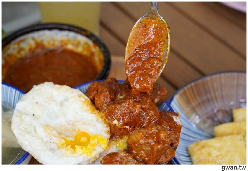 肉塊份量超大方，軟嫩好入口，這間地點超隱密，第一次來搞不好會迷路！