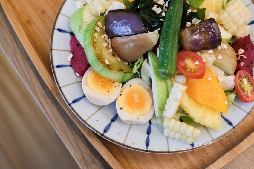 阿飛Brunch|植物系早午餐店,嚴選食材的溫馨寵物友善餐廳,近台中火車站