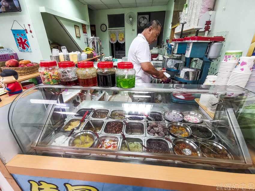 芋頭控吃起來! 花蓮冰店 佳圓冰品 必吃芋頭牛奶冰 芋頭口感味道太厲害 一連吃二次還捨不得換吃芒果冰 花蓮刨冰推薦