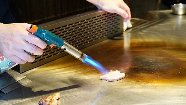 LINE_ALBUM_炙尊鐵板燒 二傻夫婦_230601_19.jpg