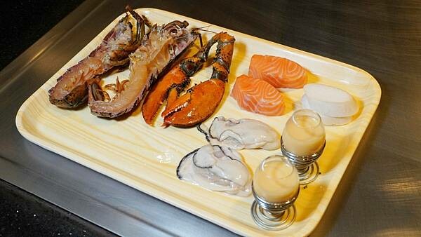 LINE_ALBUM_炙尊鐵板燒 二傻夫婦_230601_58.jpg