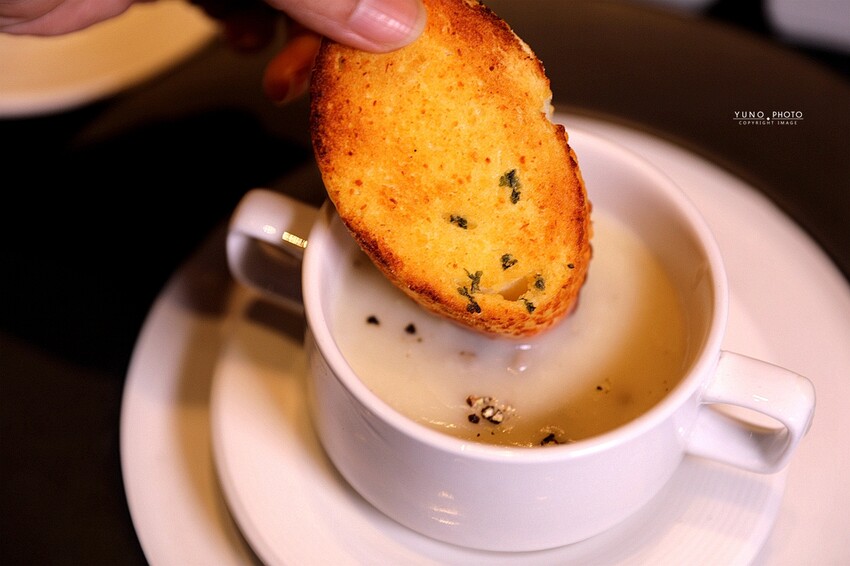 炙尊鐵板燒|老饕讚不絕口!滋滋作響的主廚五星級盛宴 頂級食材包廂式服務。菜單價位(台中南屯鐵板燒推薦)