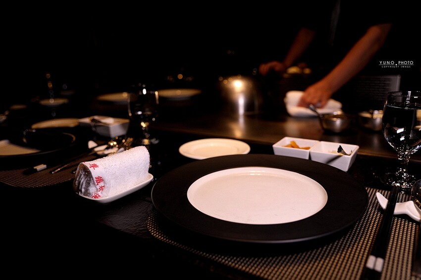 炙尊鐵板燒|老饕讚不絕口!滋滋作響的主廚五星級盛宴 頂級食材包廂式服務。菜單價位(台中南屯鐵板燒推薦)