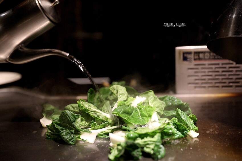 炙尊鐵板燒|老饕讚不絕口!滋滋作響的主廚五星級盛宴 頂級食材包廂式服務。菜單價位(台中南屯鐵板燒推薦)