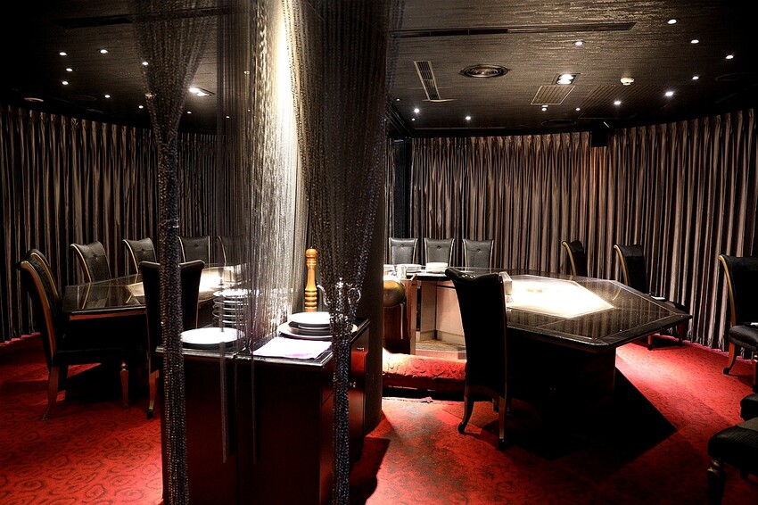 炙尊鐵板燒|老饕讚不絕口!滋滋作響的主廚五星級盛宴 頂級食材包廂式服務。菜單價位(台中南屯鐵板燒推薦)