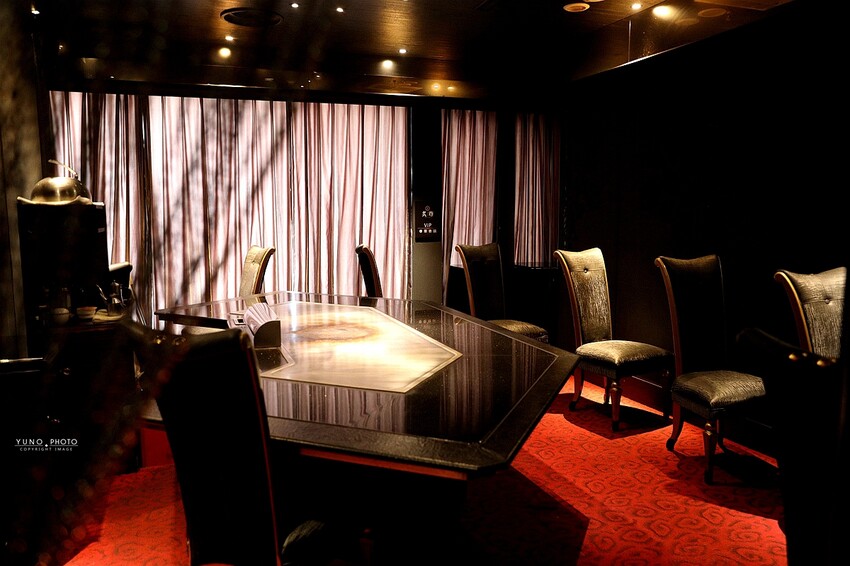 炙尊鐵板燒|老饕讚不絕口!滋滋作響的主廚五星級盛宴 頂級食材包廂式服務。菜單價位(台中南屯鐵板燒推薦)