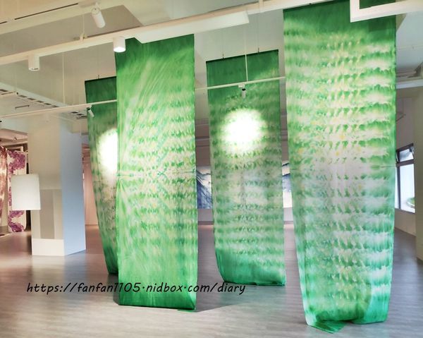 桃園龍潭【雄獅文具 想像力製造所】 #DIY手作 #創玩空間 #無拘束創意空間 #繽紛漸層色彩牆 #色彩漸層筆 #室內景點 #IG打卡景點  (44).jpg