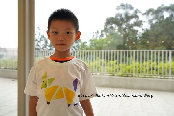 桃園龍潭【雄獅文具 想像力製造所】 #DIY手作 #創玩空間 #無拘束創意空間 #繽紛漸層色彩牆 #色彩漸層筆 #室內景點 #IG打卡景點  (28).JPG