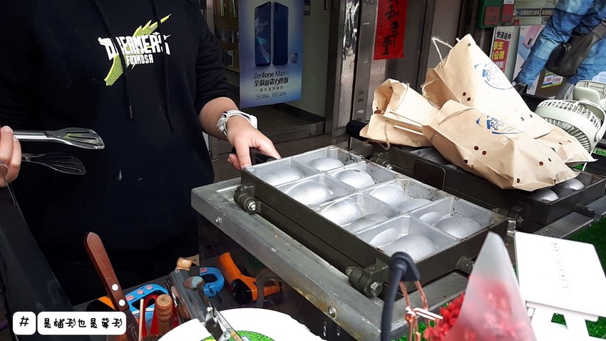 銅板美食!大人小孩都愛純手工雞蛋糕來了哦!餵我吃,純鮮奶!堅持不加一滴水!好吃又紮實的口感~連狗狗都可以吃哦!