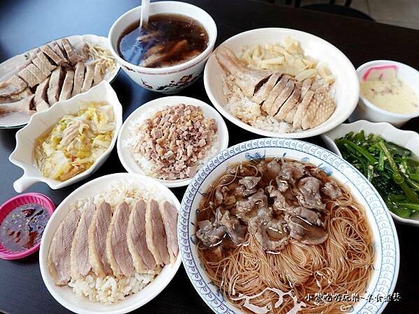 餐食合照-四季當歸鴨創始店.jpg