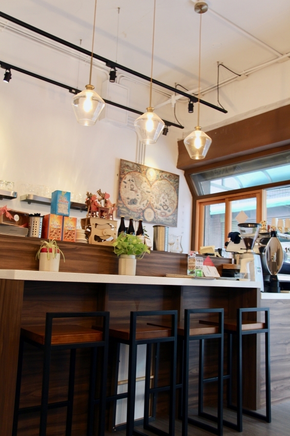 永安市場站咖啡廳推薦 惟惟咖啡室 獨家配方鬆餅、水果茶 下午茶超滿足