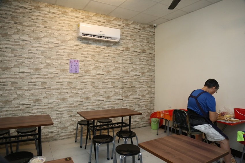 屏東潮州宵夜推薦 阿隆豆漿50年三明治創始店 現點現做排隊人氣名店