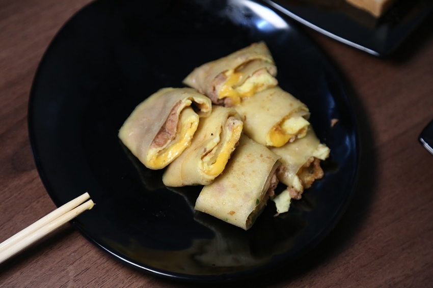 屏東潮州宵夜推薦 阿隆豆漿50年三明治創始店 現點現做排隊人氣名店