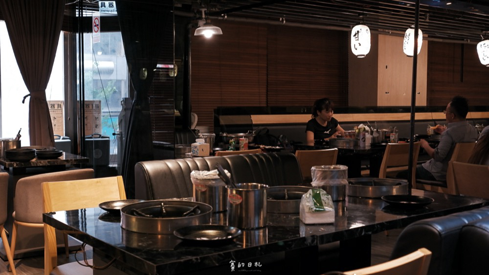 嗨蝦蝦吃到飽火鍋 台北吃到飽 台北美食 百匯自助吃到飽火鍋 賽的日札_-37.png